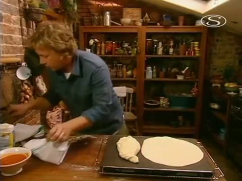 Jamie vidéki konyhája S01E13 (Pizza)