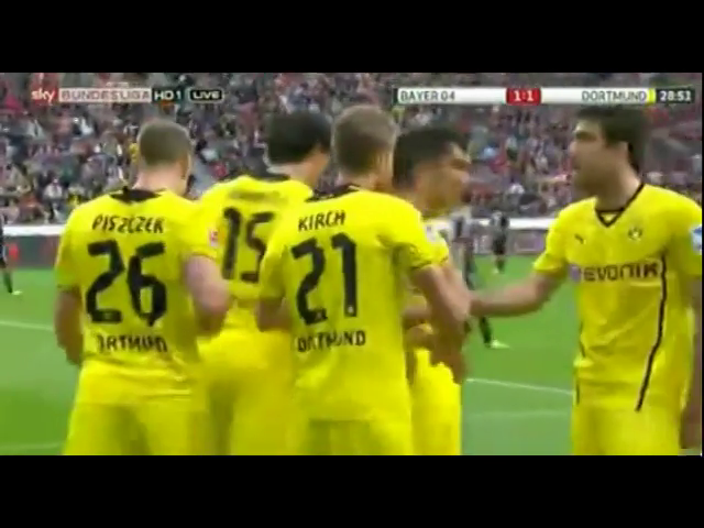 Bayer Leverkusen 2-2 Borussia Dortmund - Golo de O. Kirch (29min)