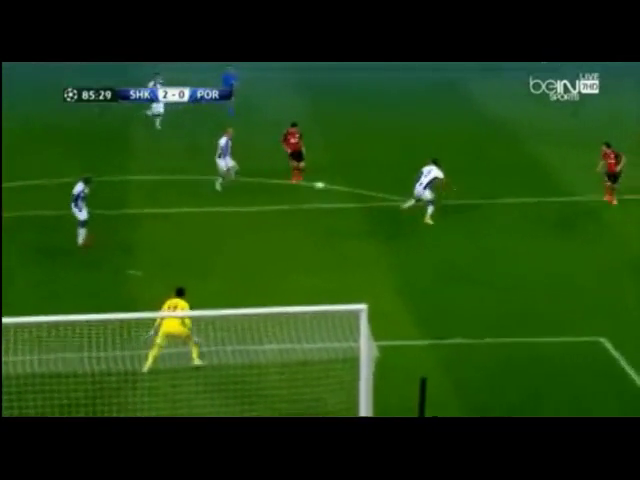 Shakhtar Donetsk 2-2 Porto - Golo de Luiz Adriano (85min)