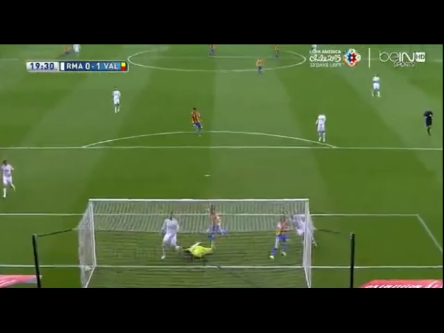 Real Madrid 2-2 Valencia - Gól de Paco Alcácer (19min)