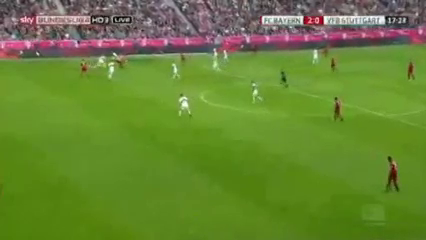 Bayern München 4-0 Stuttgart - Golo de Douglas Costa (18min)