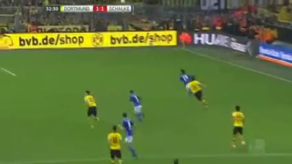 Borussia Dortmund 3-2 Schalke 04 - Golo de K. Huntelaar (33min)