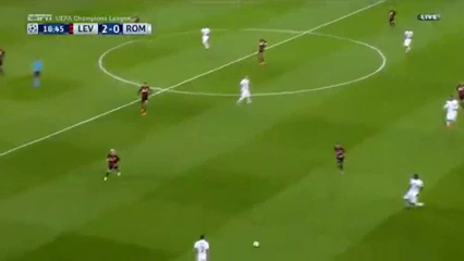 Bayer Leverkusen 4-4 Roma - Golo de J. Hernández (19min)