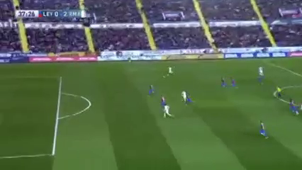 Levante 1-3 Real Madrid - Golo de Diego Mariño (38min)