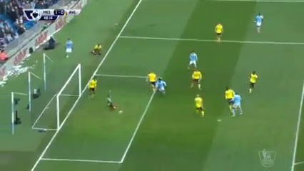 Manchester City 4-0 Aston Villa - Golo de Y. Touré (48min)