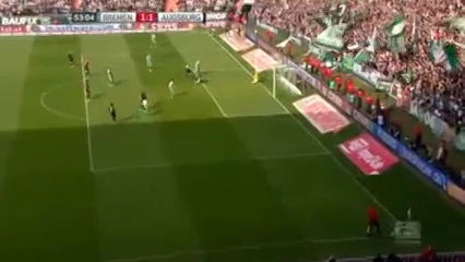 Bremen vs Augsburg - Goal by A. Finnbogason (53')