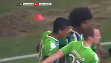 Hamburger SV 0-1 Wolfsburg - Golo de Luiz Gustavo (73min)