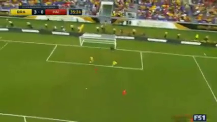 Brazil vs Haiti - Goal by Renato Augusto (35')