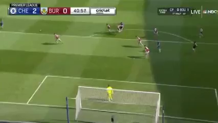 Chelsea 3-0 Burnley - Goal by Willian (41')