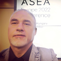 Lusztig Dávid Asea