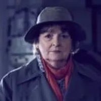VERA .Új RÉSZEKKEL