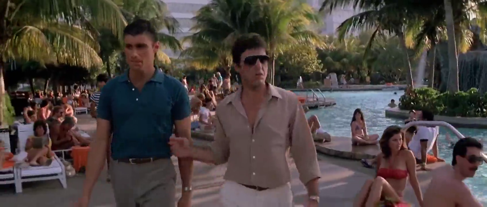 A sebhelyesarcú (Scarface), film/animáció