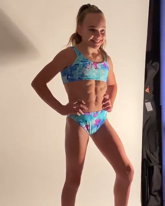 Lyza Backstage, emberek/vlogok