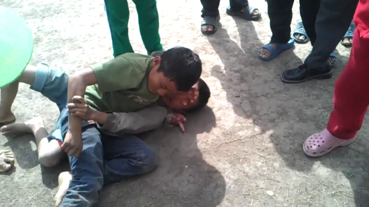 Nepali Child Fighting Sitapaila Ktm Videa